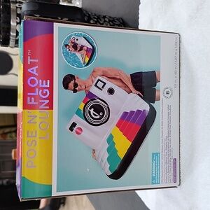 COLORFUL POSE N' FLOAT LOUNGE